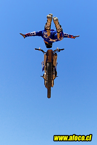11aboy_24.JPG