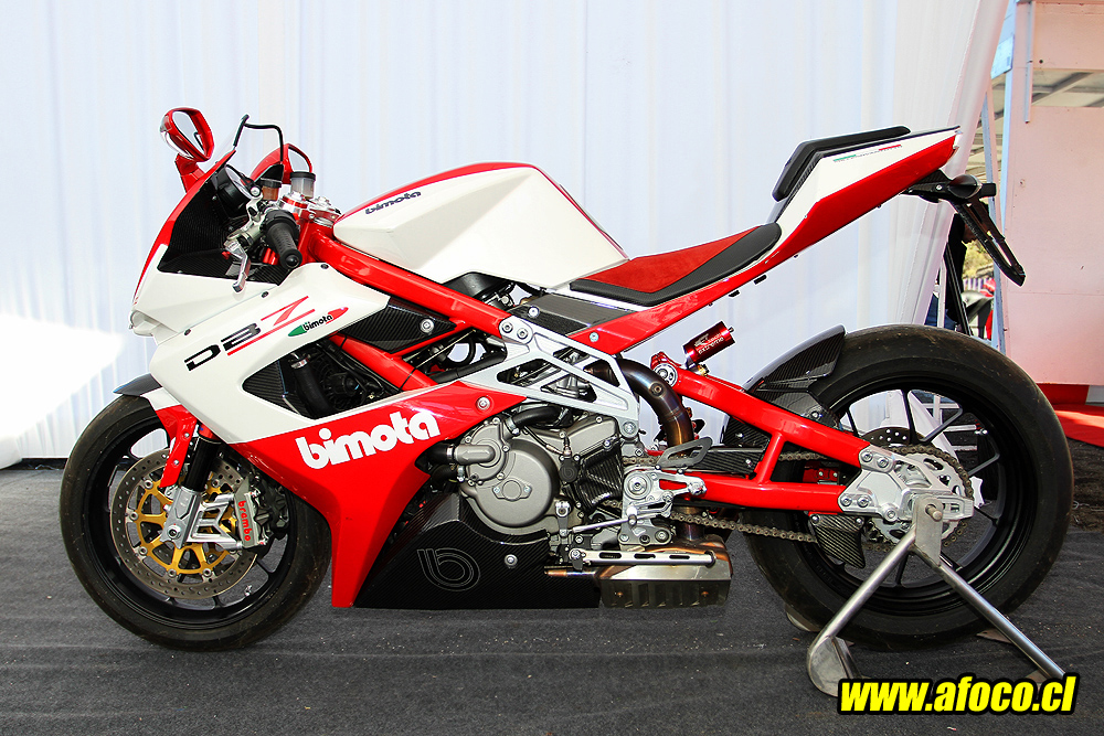 11bimota_06.JPG