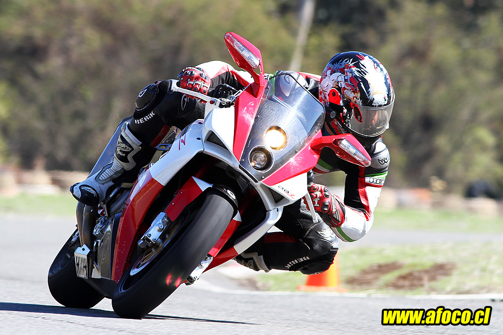 11bimota_39.JPG