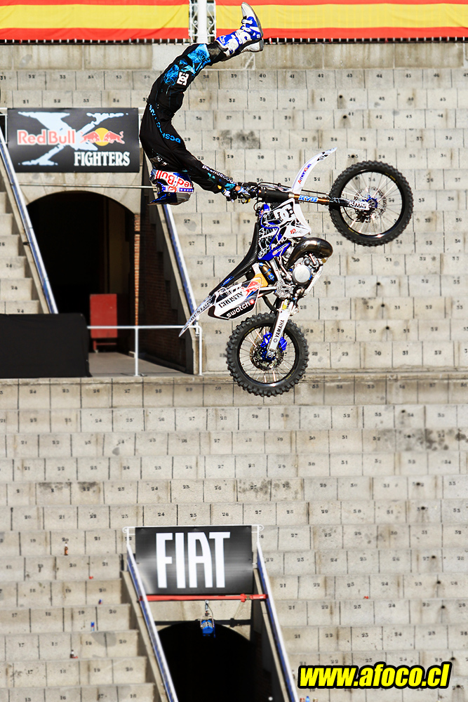 11redbull_xfighters_056.JPG - 056 - Robbie "Maddo" Maddison - ruler