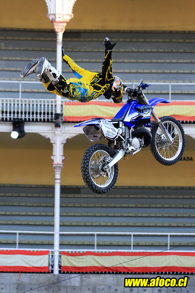 11redbull_xfighters_067.JPG - 067 - Javier Villegas - rock solid